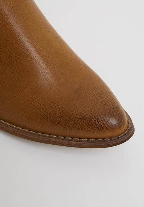 Plum - Genesis western boot - tan