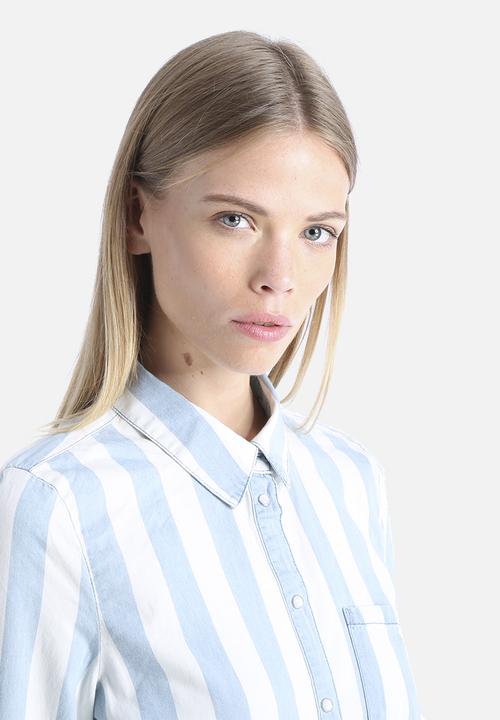 Vero Moda - Boxy Denim Stripe Shirt