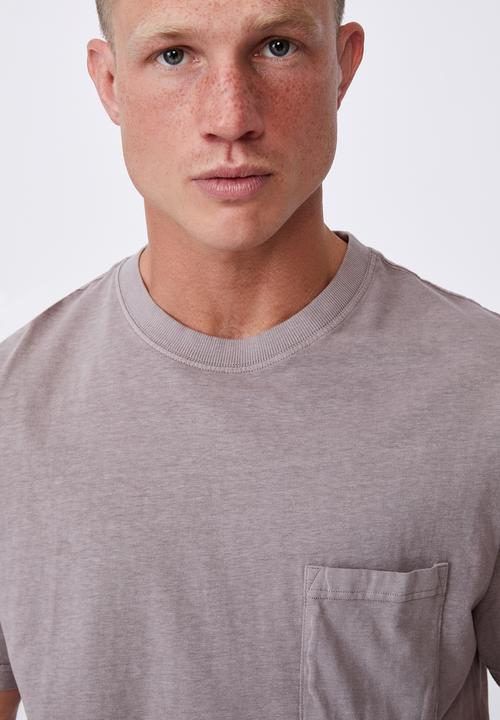 Cotton On - Washed pocket t-shirt - dusk