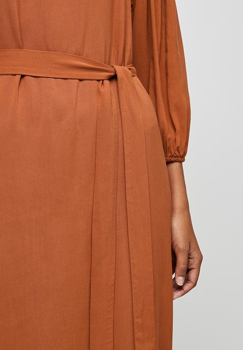 edit - Balloon sleeve belted column dress - brown