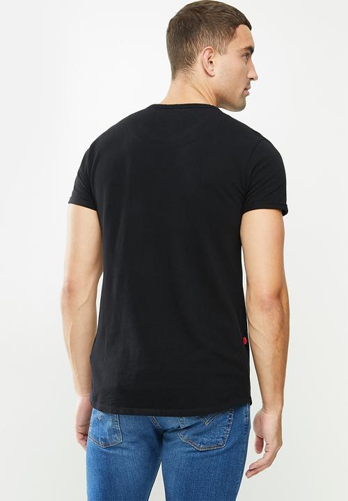 S.P.C.C - Edgerton scooped hem tee - black