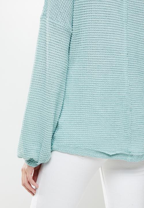STYLE REPUBLIC - V-neck long sleeve top - sage