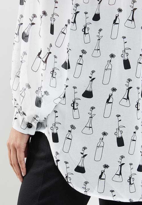 Me&B - Vase print essential shirt - white