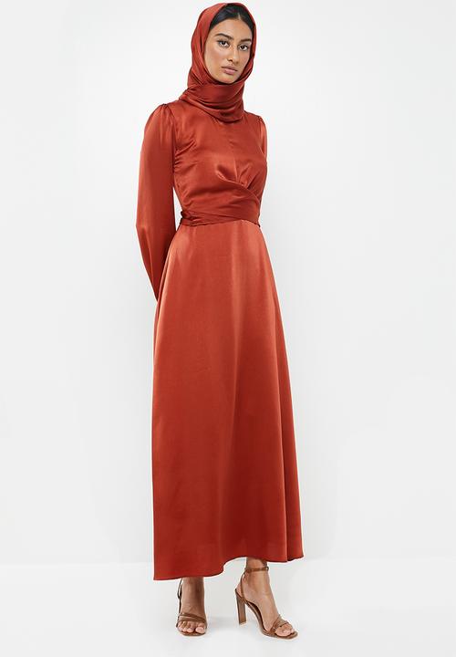 MILLA - Satin wrap front maxi dress & headscarf - red