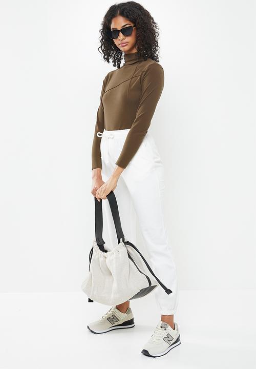 STYLE REPUBLIC - Mock neck long sleeve knit top - brown 
