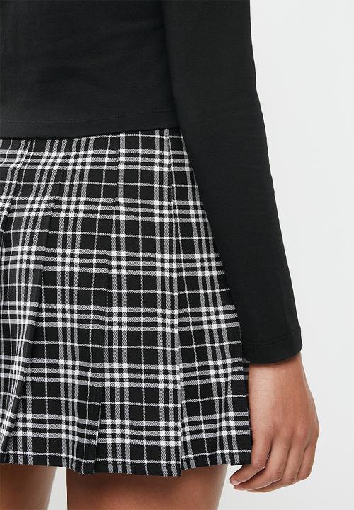 Blake - Crew neck crop top - black