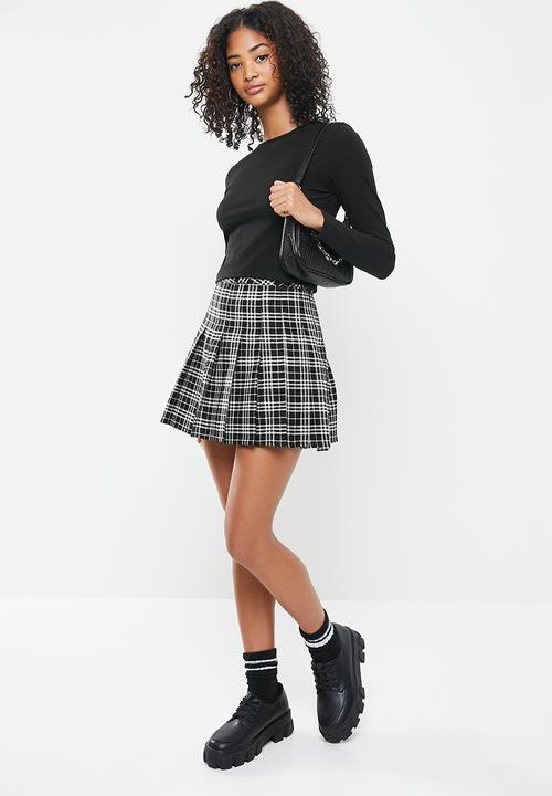 Blake - Crew neck crop top - black