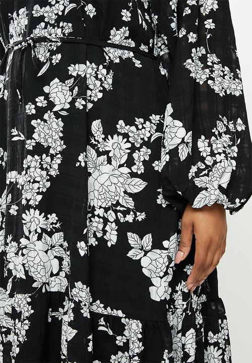 Me&B - Plus the Kelly maxi dress - black