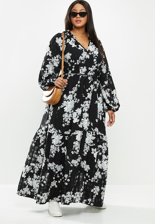 Me&B - Plus the Kelly maxi dress - black