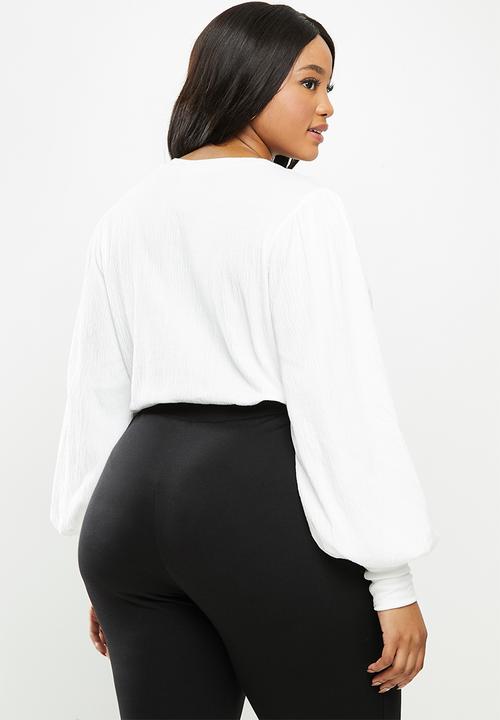 Me&B - Plus milk essential bellow top - white