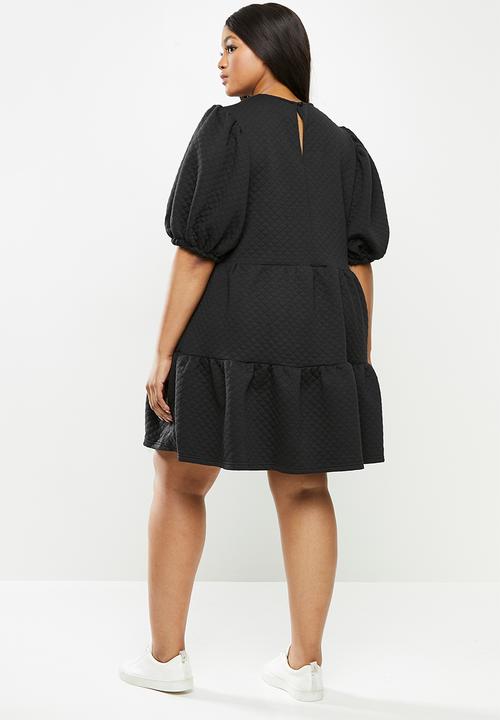 Me&B - Plus tiered quilted knit dress - black