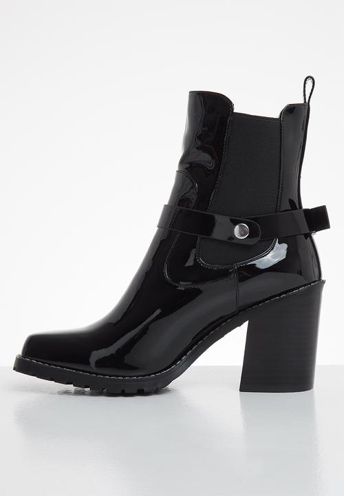 SISSY BOY - Patent case chunky boot - black