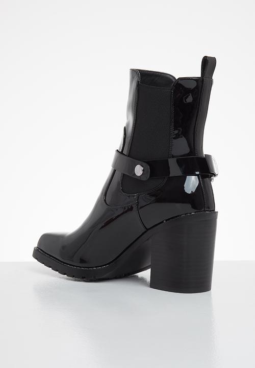 SISSY BOY - Patent case chunky boot - black