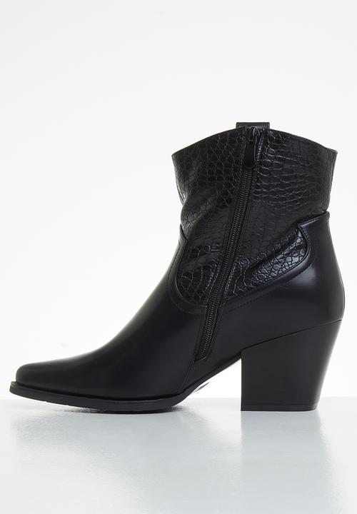 Plum - Raven cowboy boot - black