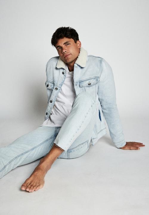 Cotton On - Borg denim jacket - bleach