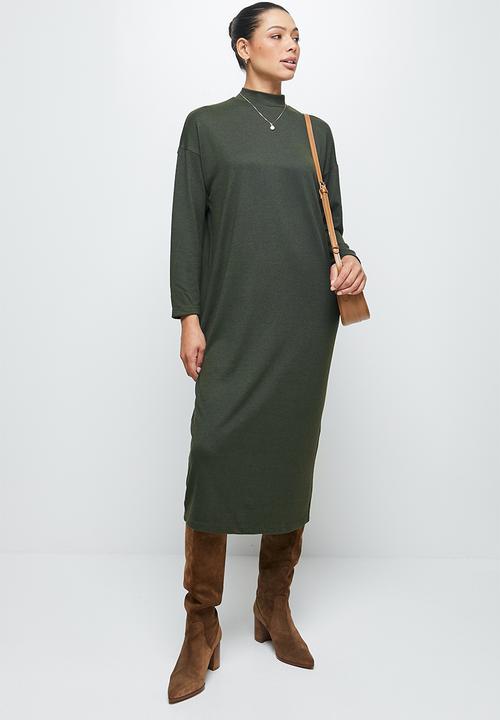 edit - Funnel neck heavy knit collumn dress - khaki