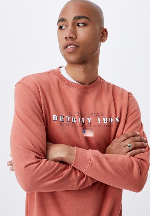 Cotton On - Graphic crew fleece - peach splash/detroit iron