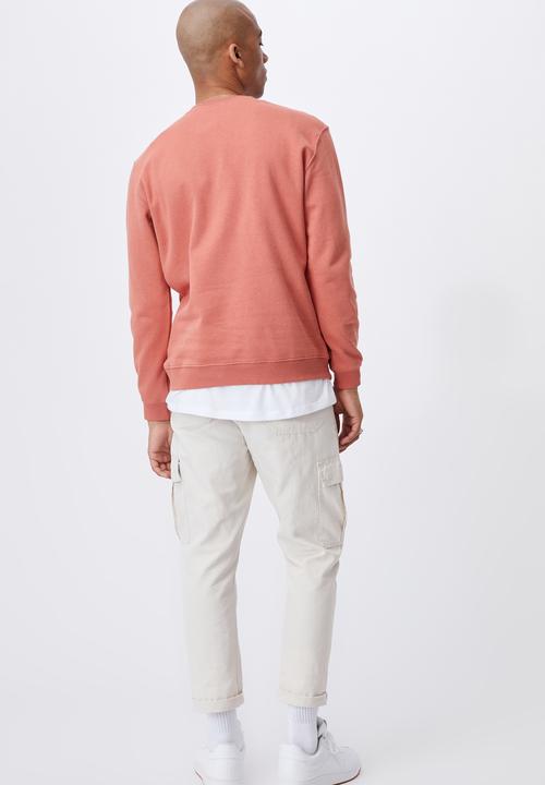 Cotton On - Graphic crew fleece - peach splash/detroit iron