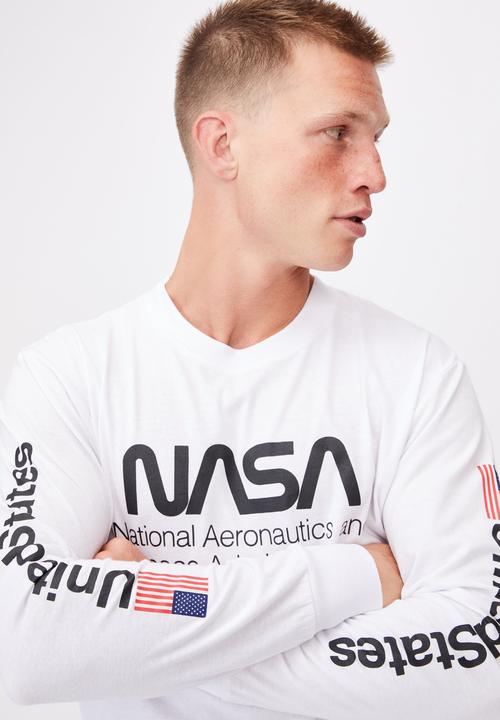 Cotton On - Tbar collab long sleeve t-shirt - white