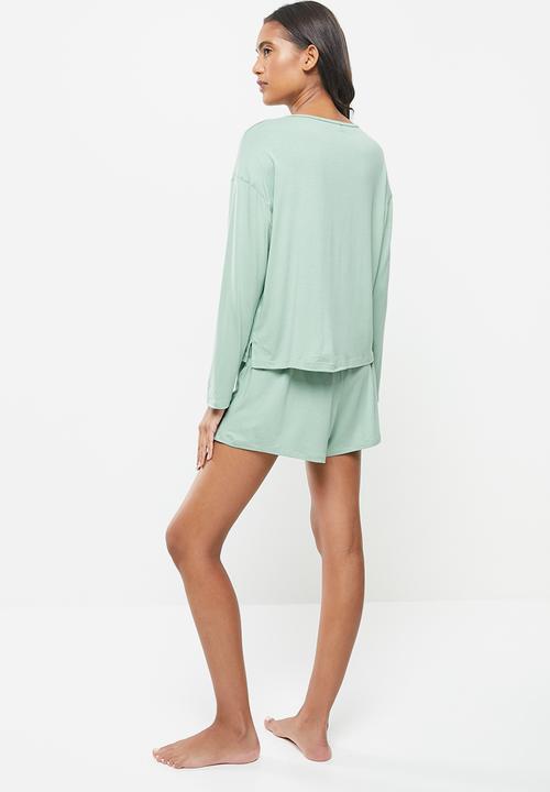 Superbalist - Sleep long sleeve fitted top & shorts set - light green 