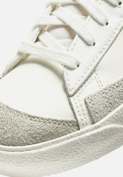 Nike - Nike blazer mid '77 se - da8736-100 - sail/particle beige-sail-sail