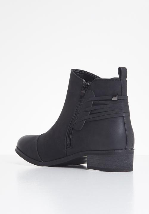Miss Black - Clovis ankle boot - black