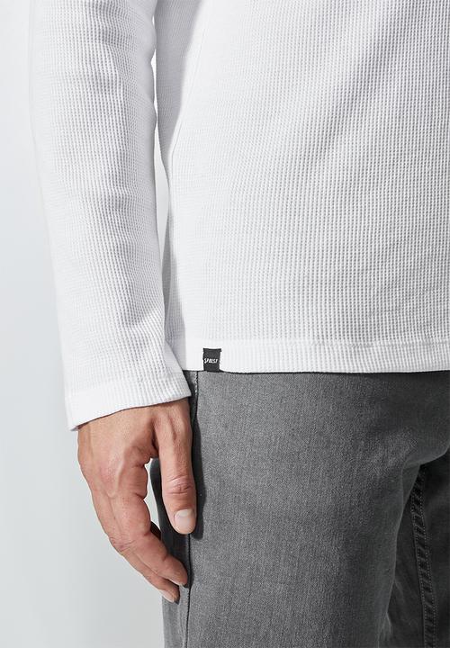 Superbalist - Dylan long sleeve textured pocket tee - white