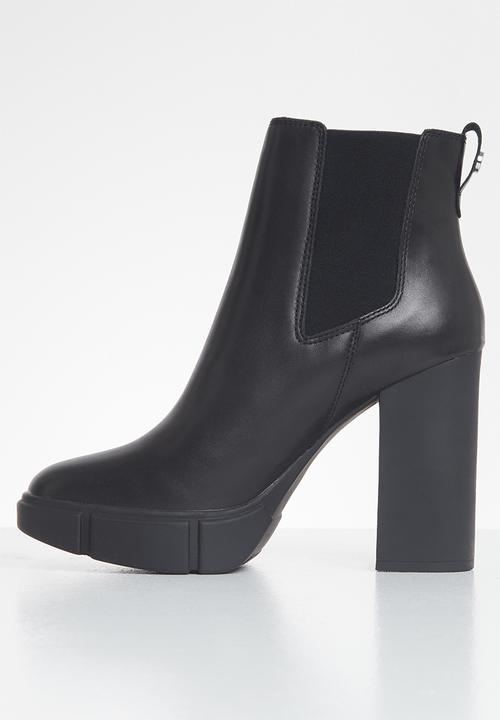 Steve Madden - Revised leather ankle boot - black