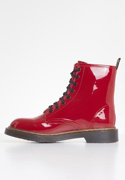 Plum - Magnolia combat boot - red