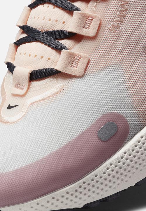 Nike - React escape run - sail/dk smoke grey-pink glaze