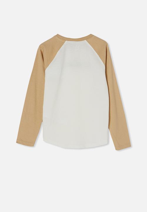 Cotton On - Tom long sleeve raglan tee - semolina & vanilla