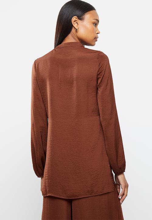 MILLA - Satin tunic with slits - rust