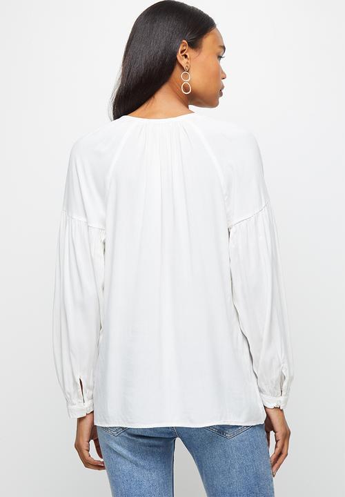 edit - Longline balloon sleeve blouse - ivory