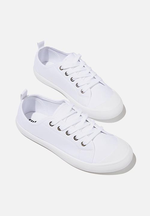 Cotton On - Demi lace up plimsoll - white