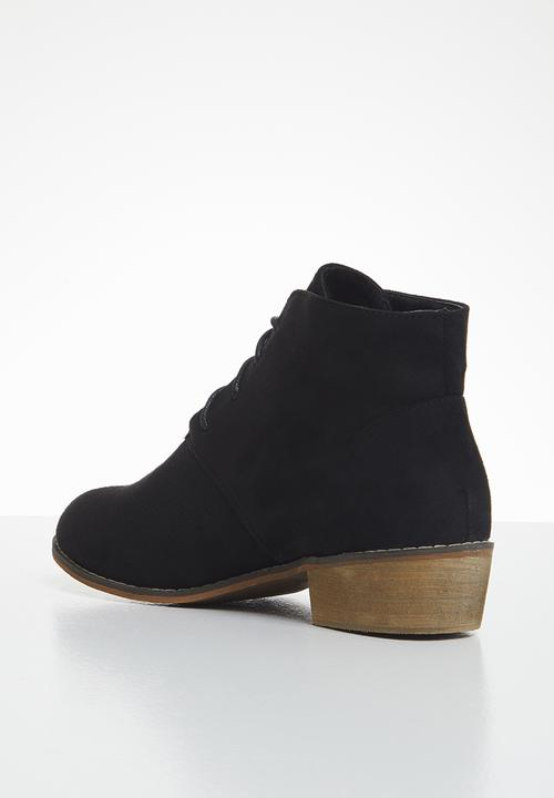 Madison® - Lucrecia chukka boot - black