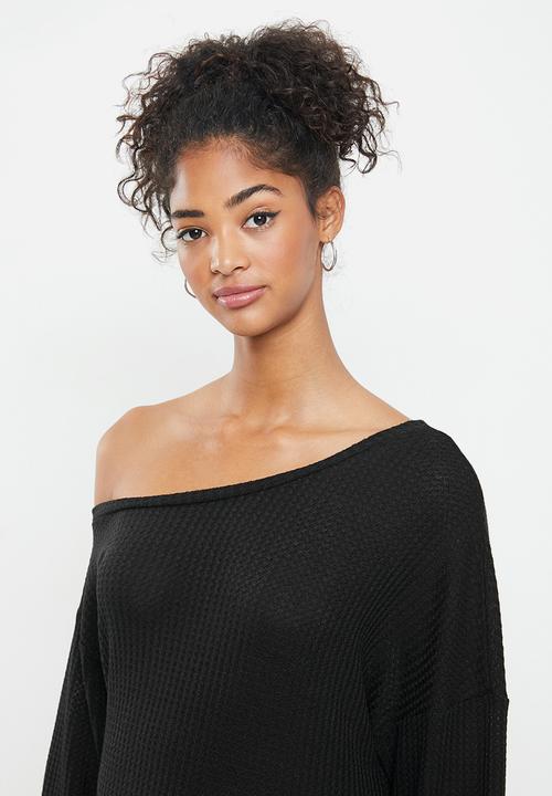 STYLE REPUBLIC - Drop shoulder knit top - black