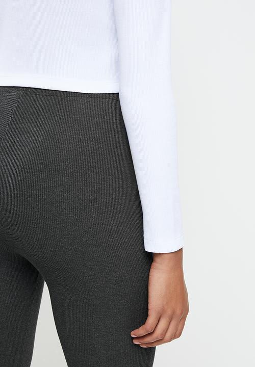 Blake - Rib turtleneck fitted crop top - white