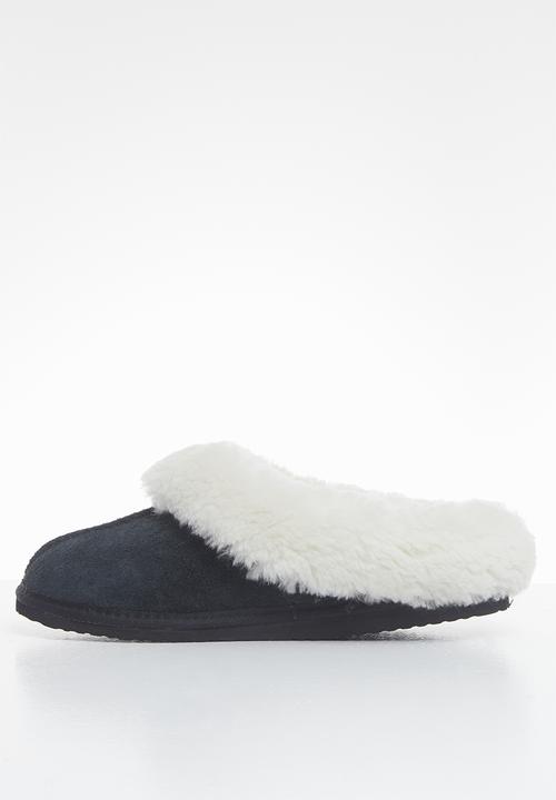 Karu - Sleek suede wool inner slipper - black