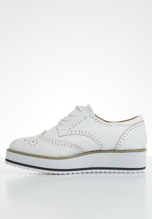 Madison® - Faith flatform brogue - white