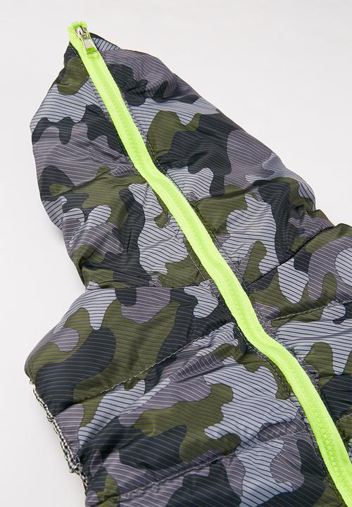 Pop Candy - Boys camo sleeveless bomber - multi 