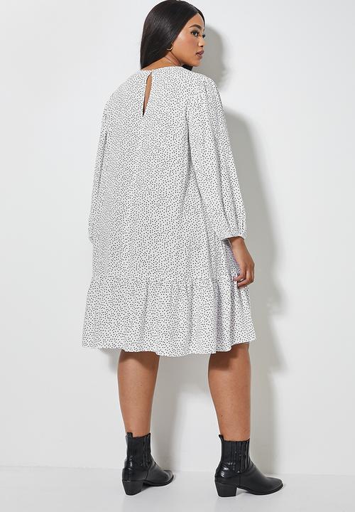 Superbalist - Dropped waist tier dress - white & black 