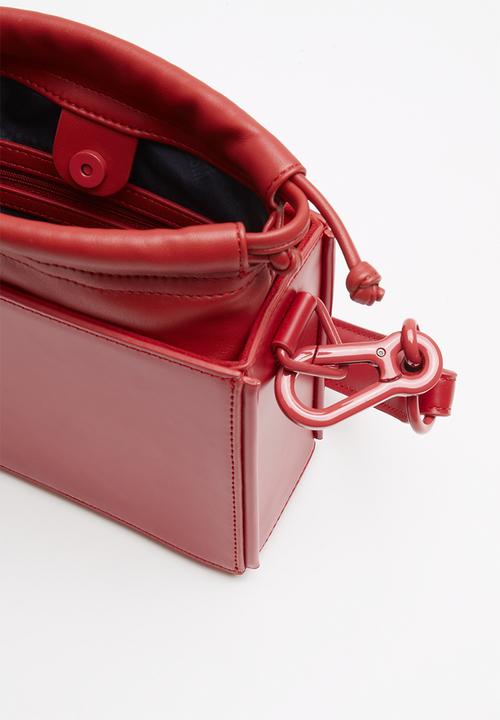 Steve Madden - Bkrown - red