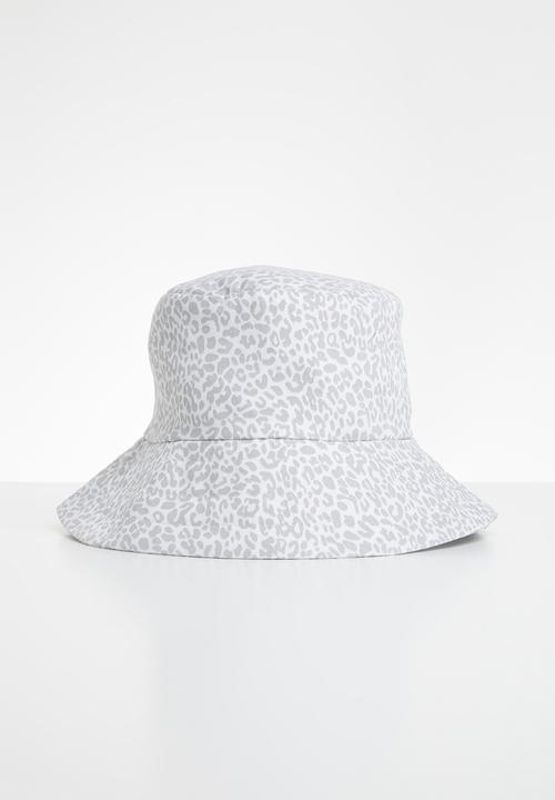 Freya Hats  - Nara bucket hat - white & grey