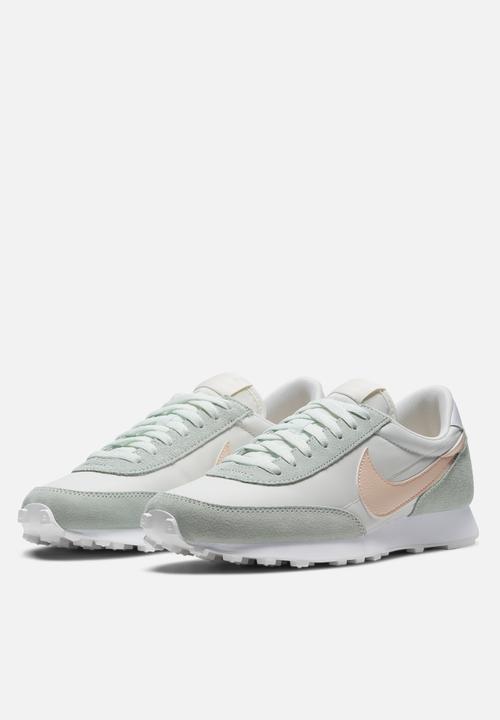 Nike - Daybreak - sail/crimson tint-barely green