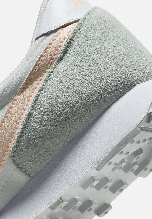 Nike - Daybreak - sail/crimson tint-barely green