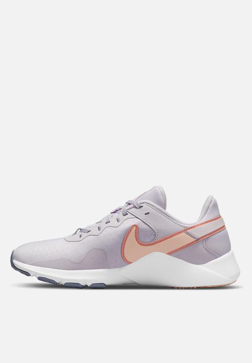 Nike - Legend essential 2 - venice/crimson bliss-crimson tint