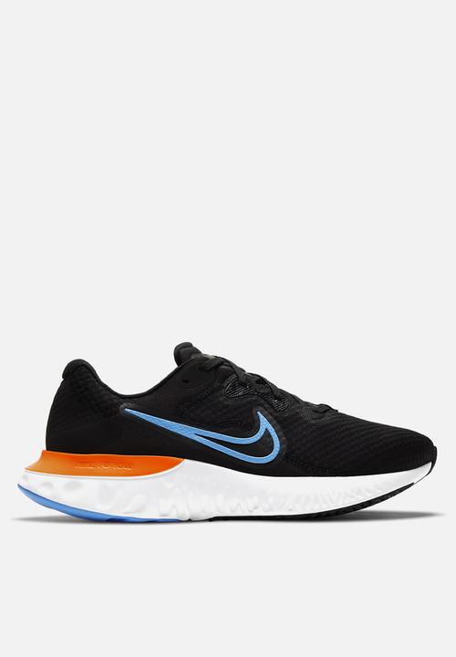 black and orange nike trainers