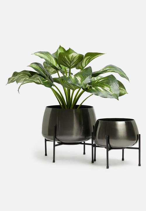 H&S - Metal flower pot stand set - black & silver