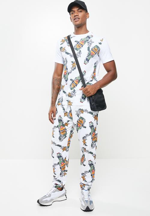 Holmes Bro's - All over beers tee - white