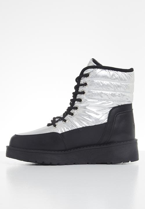 Plum - Moon snow boot - black & silver